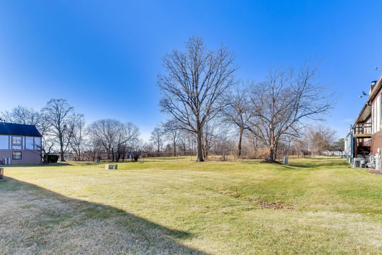 7414 Canterbury Place Unit: 2-6