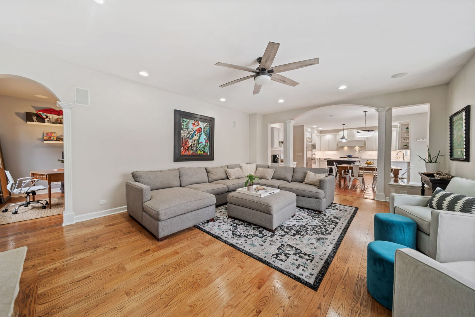 366 W Eggleston Avenue