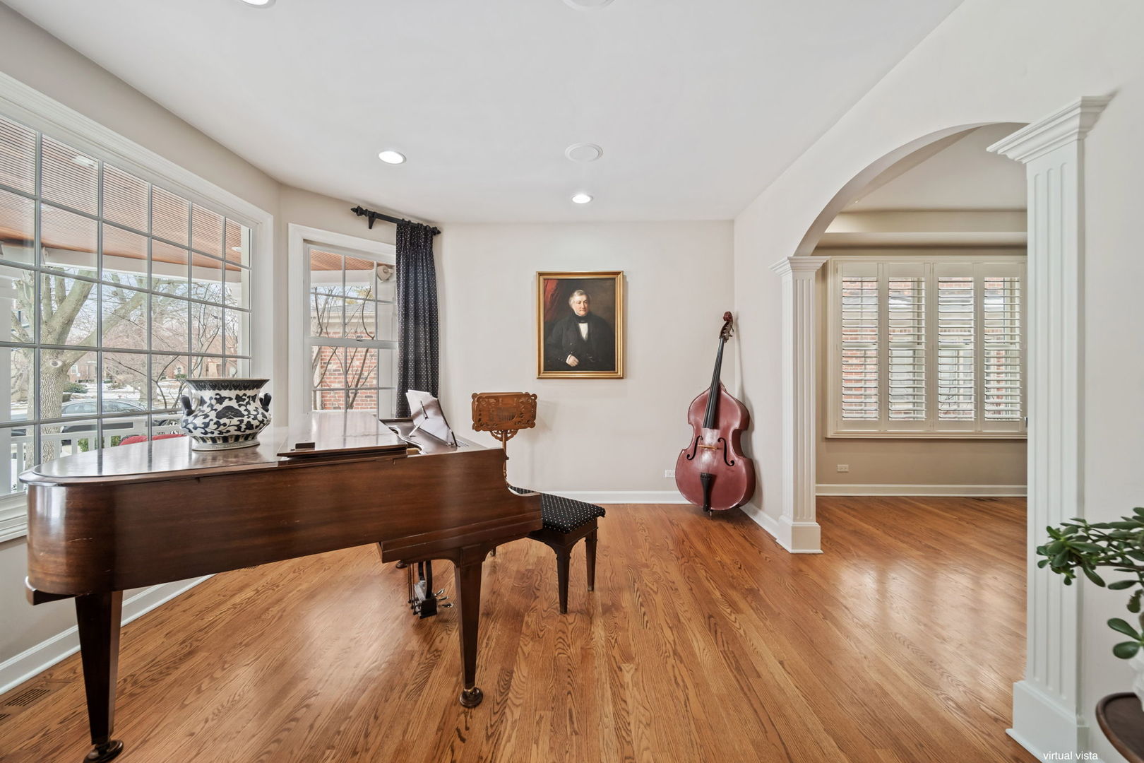 366 W Eggleston Avenue