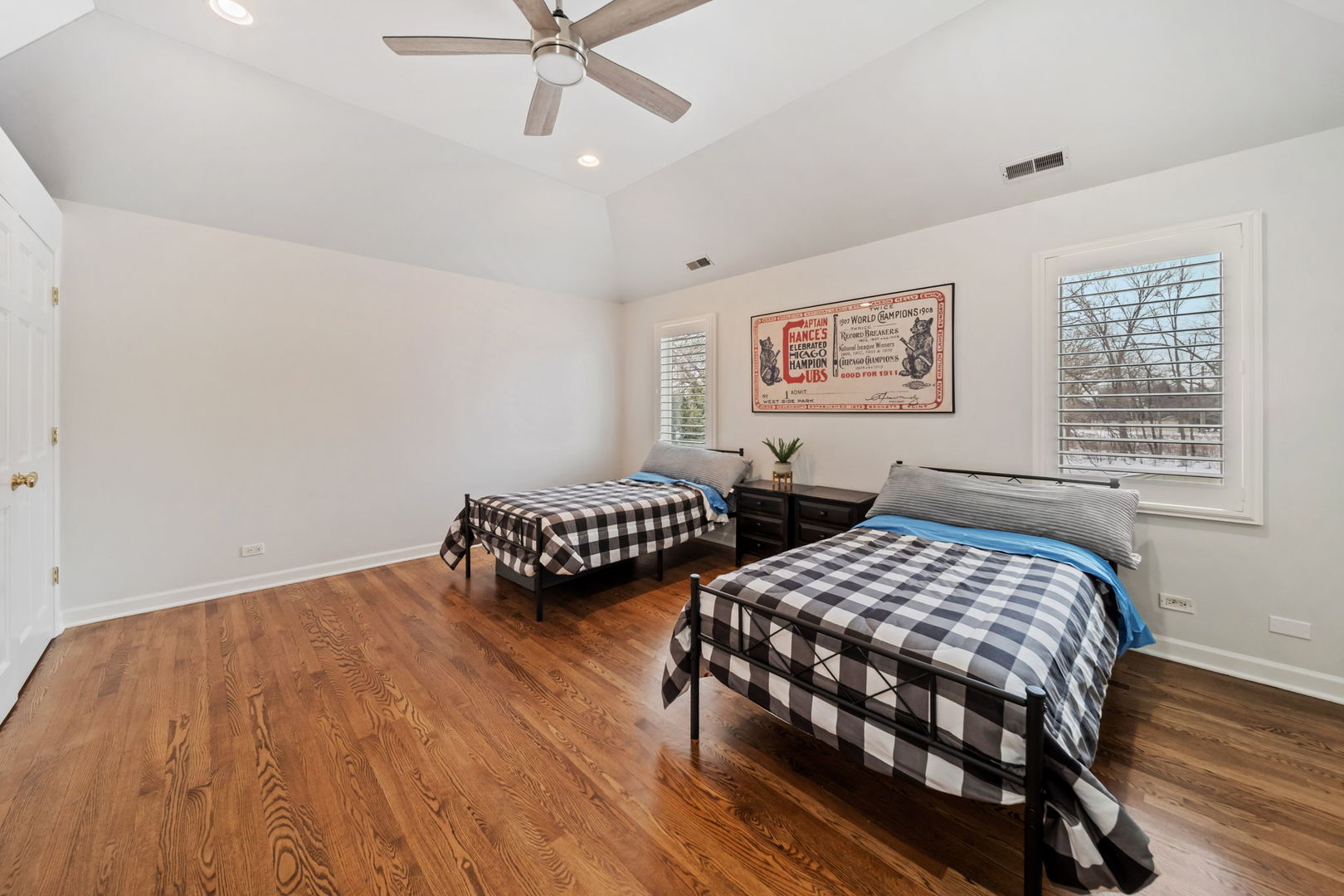 366 W Eggleston Avenue