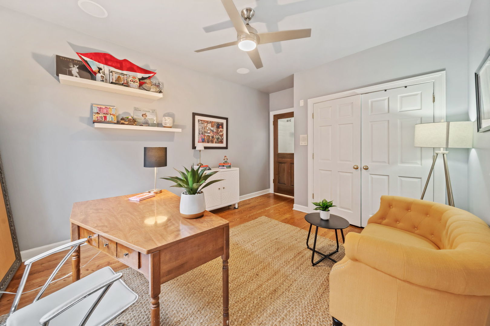 366 W Eggleston Avenue