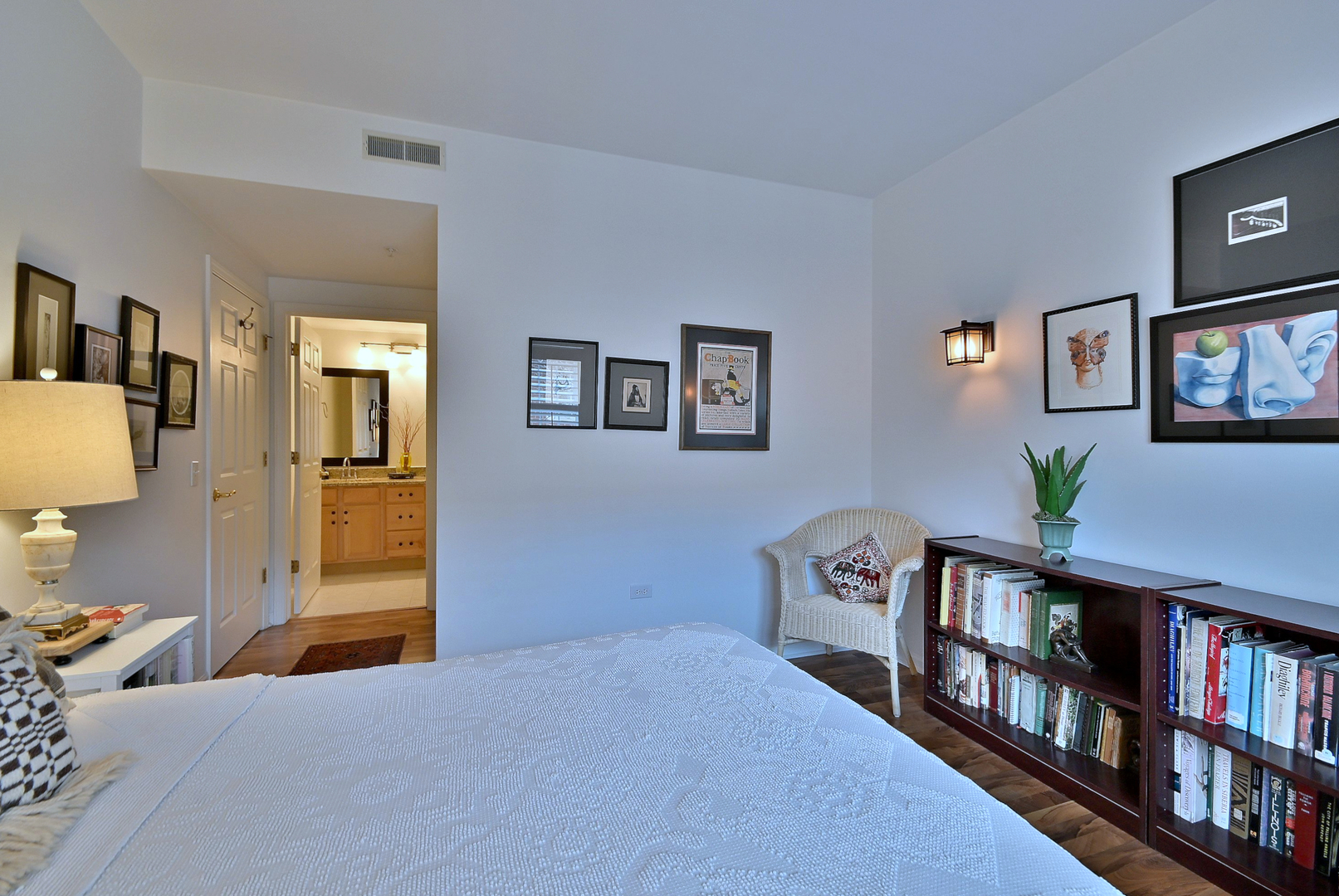 210 N Addison Avenue Unit: 301