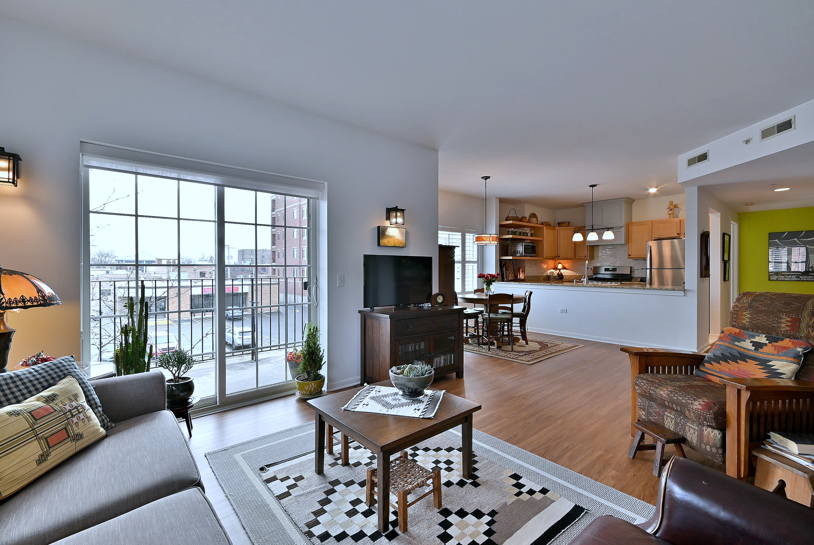 210 N Addison Avenue Unit: 301