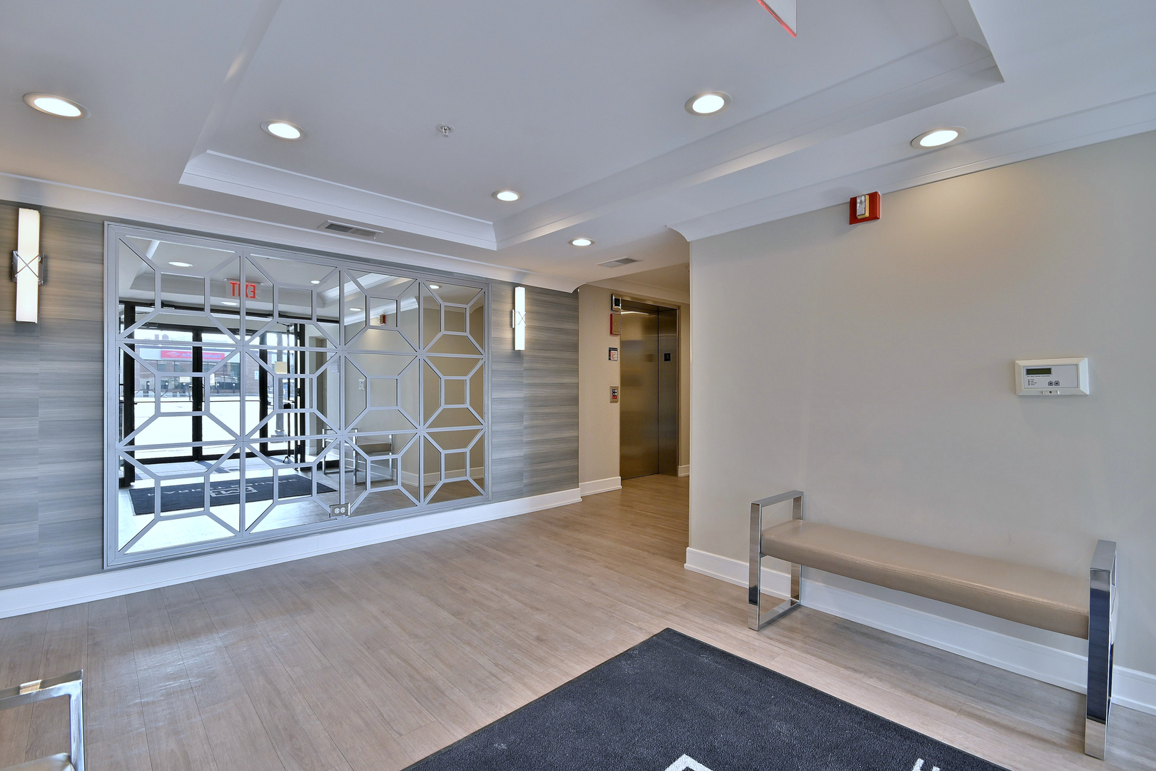 210 N Addison Avenue Unit: 301