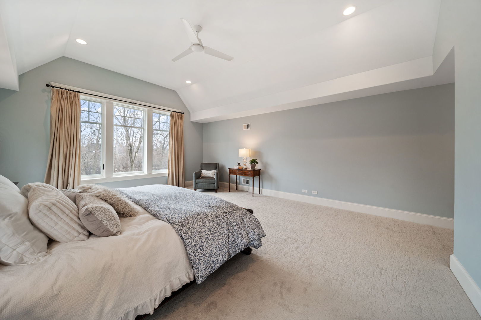 499 S Parkside Avenue