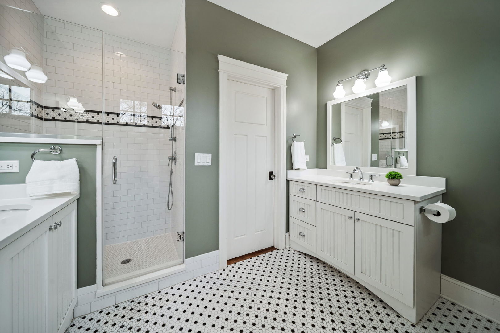 499 S Parkside Avenue