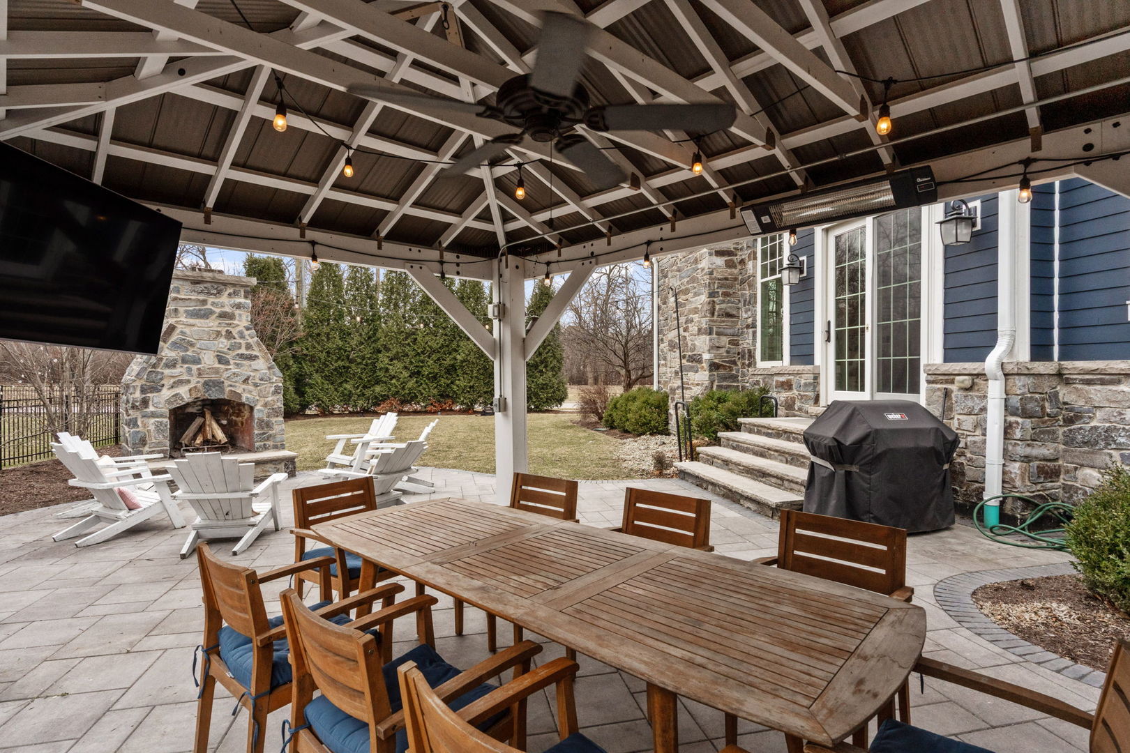 499 S Parkside Avenue