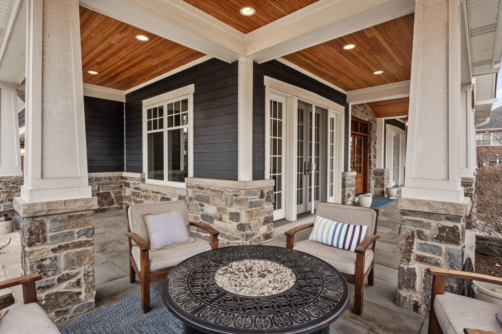 499 S Parkside Avenue