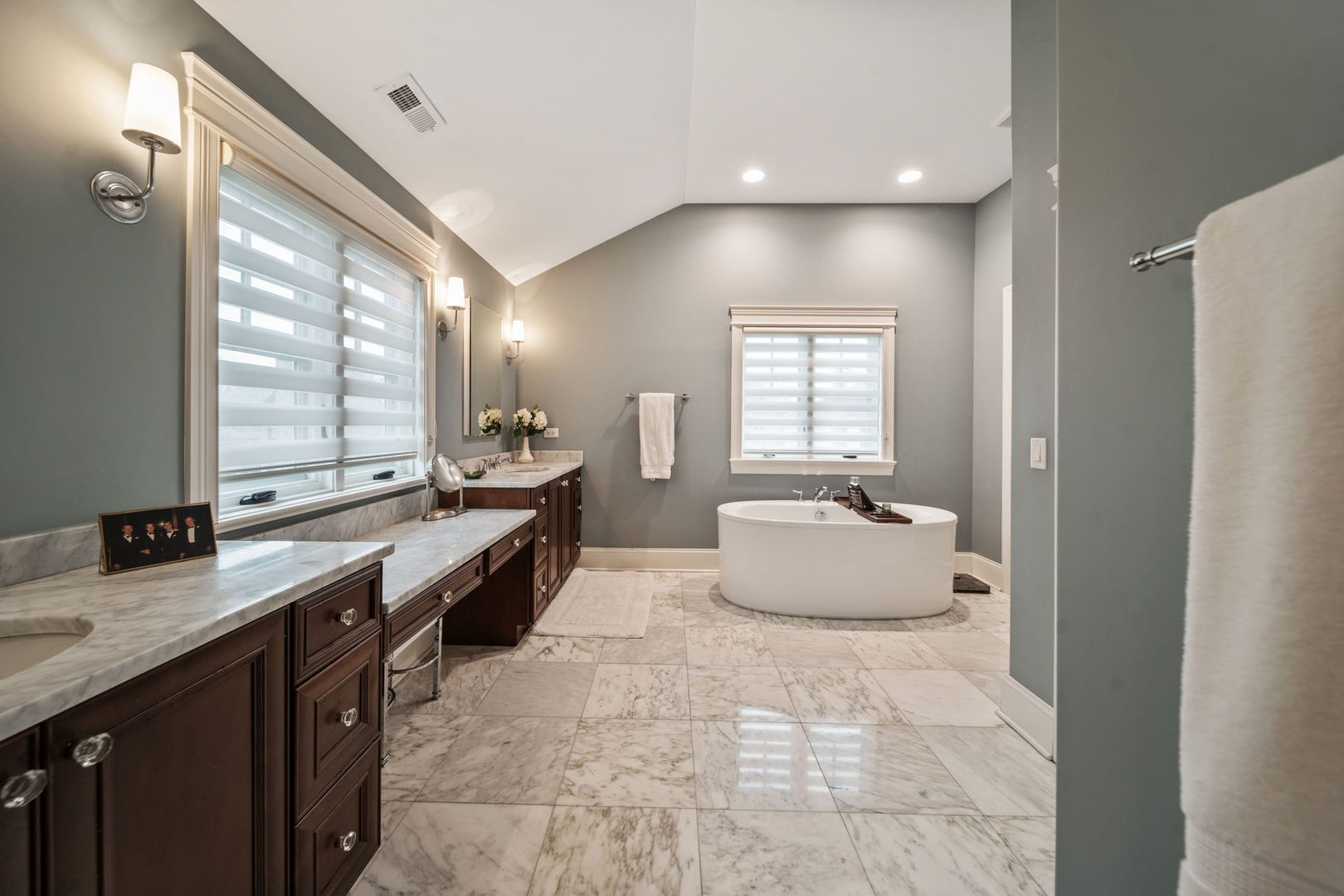 499 S Parkside Avenue