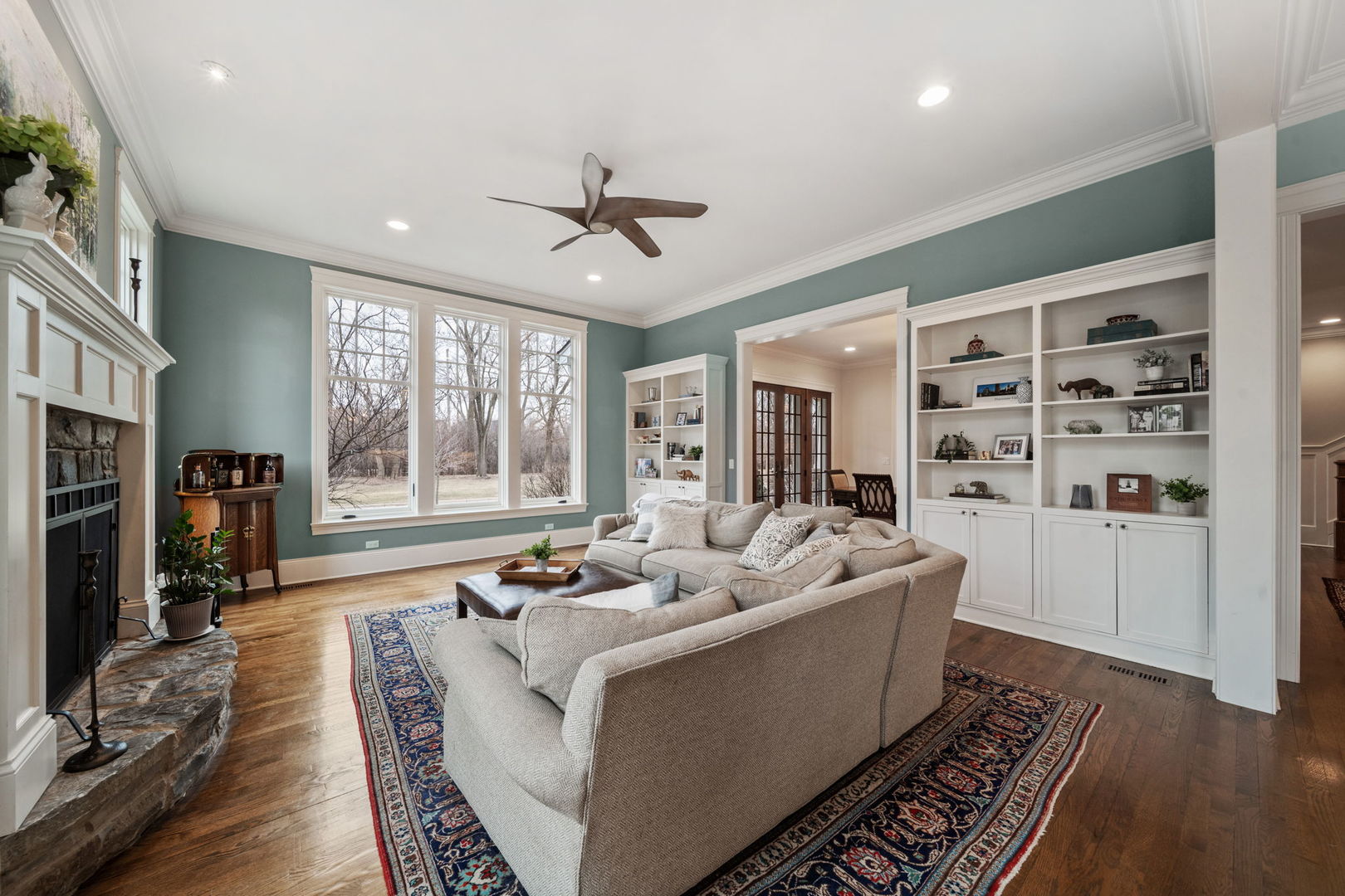 499 S Parkside Avenue