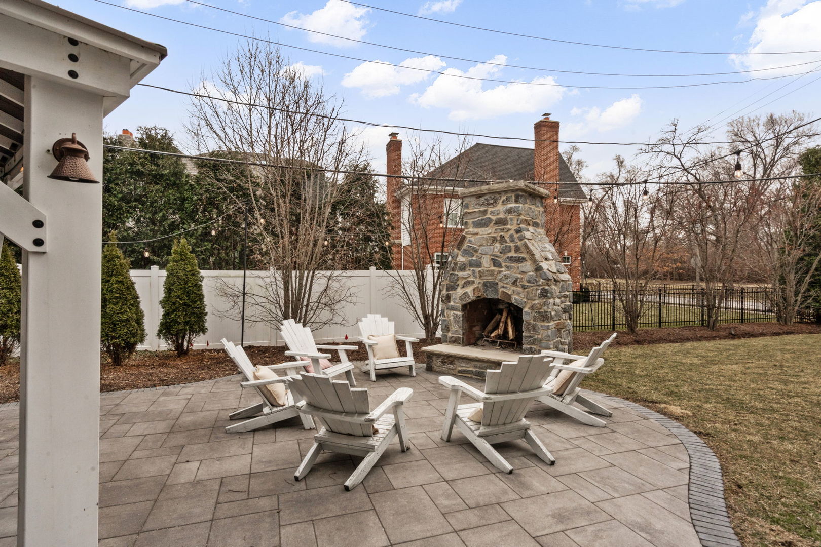 499 S Parkside Avenue