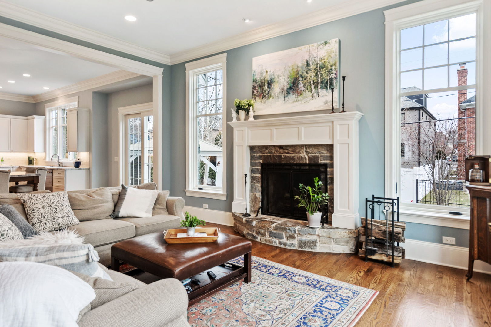 499 S Parkside Avenue