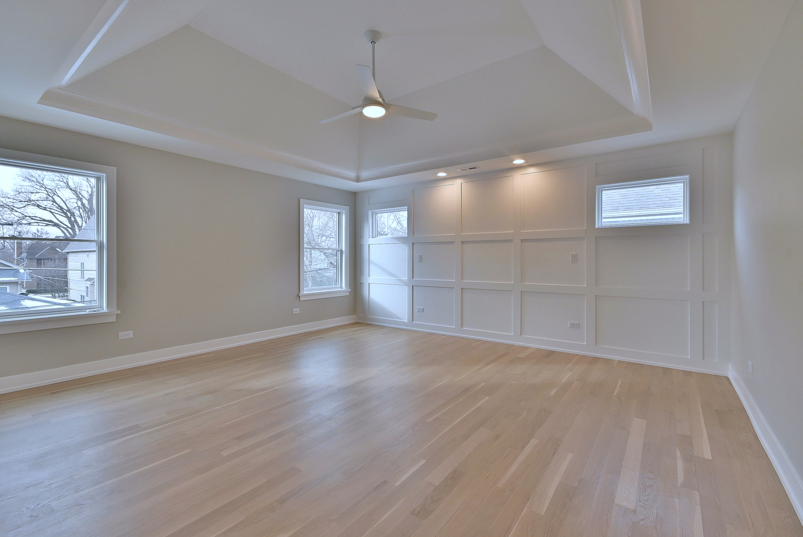 570 S Parkside Avenue