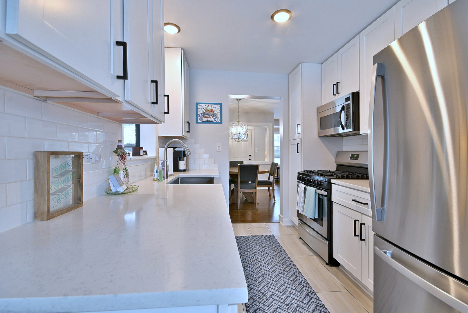 467 W Avery Street