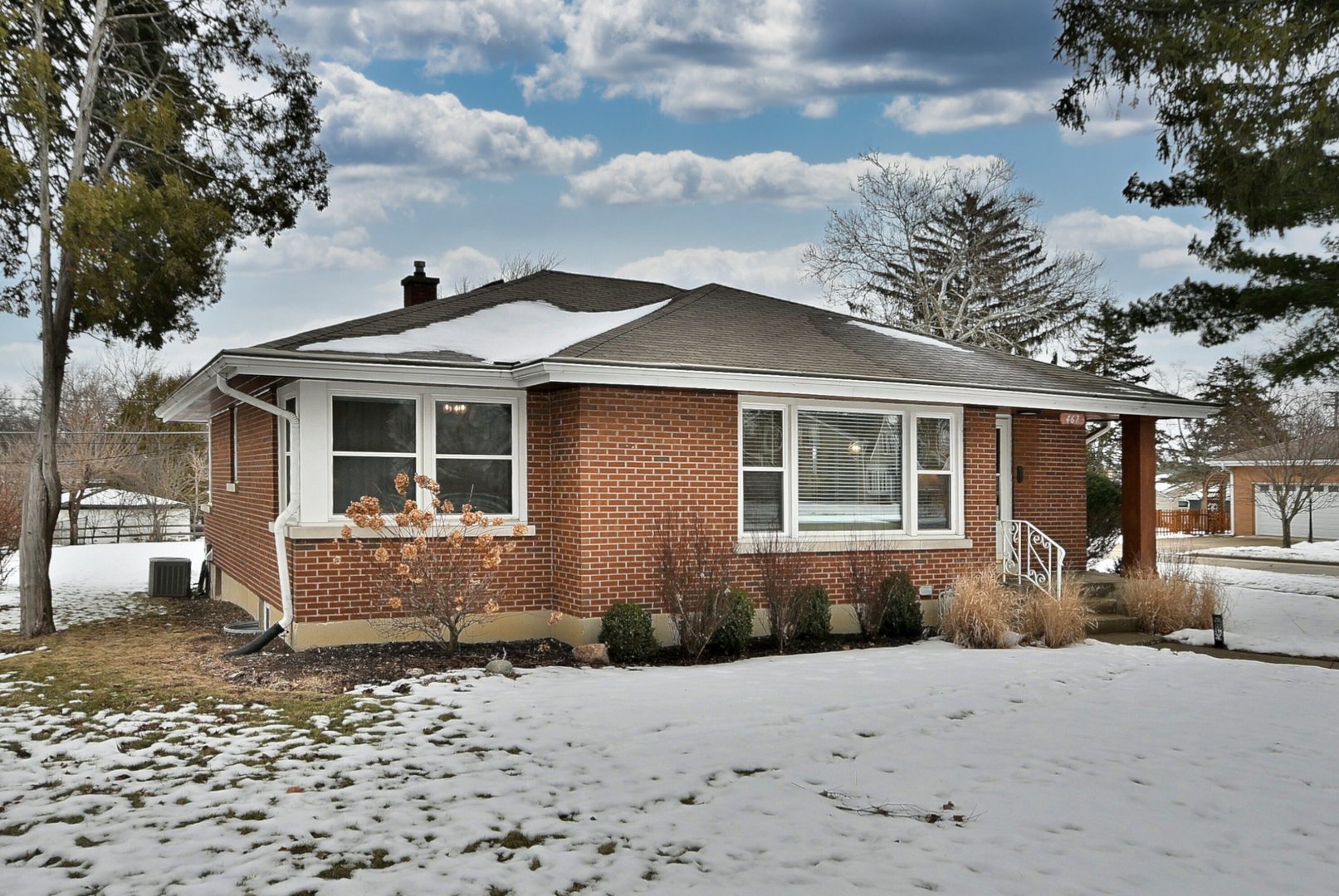 467 W Avery Street