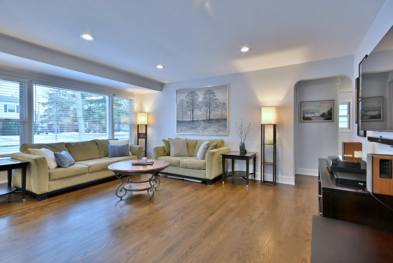 467 W Avery Street