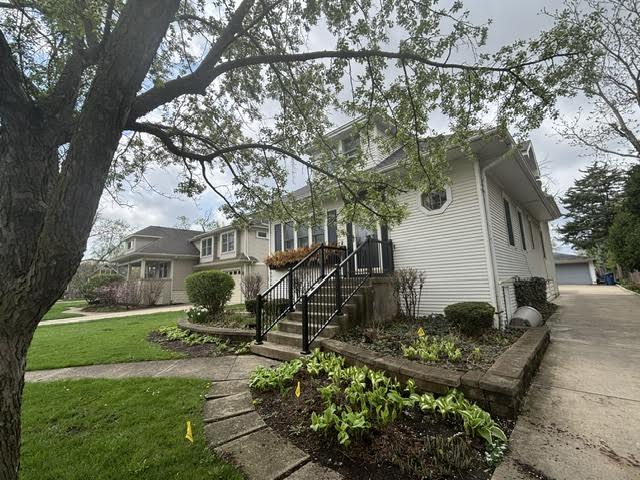 200 N Geneva Avenue