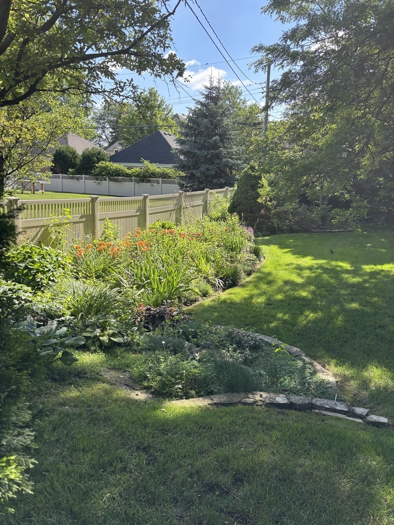 179 S Lawndale Avenue