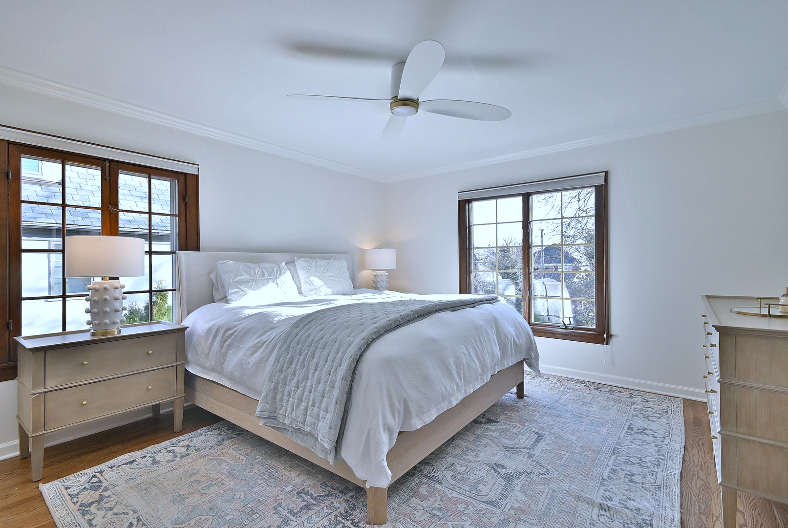 179 S Lawndale Avenue