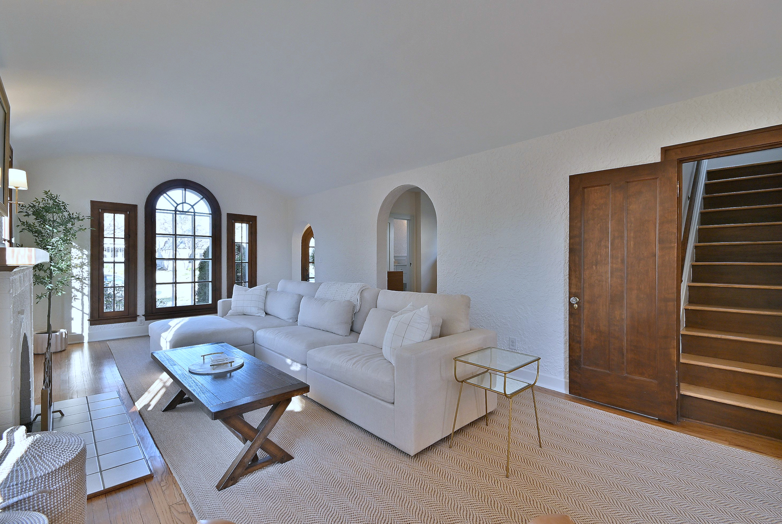 179 S Lawndale Avenue