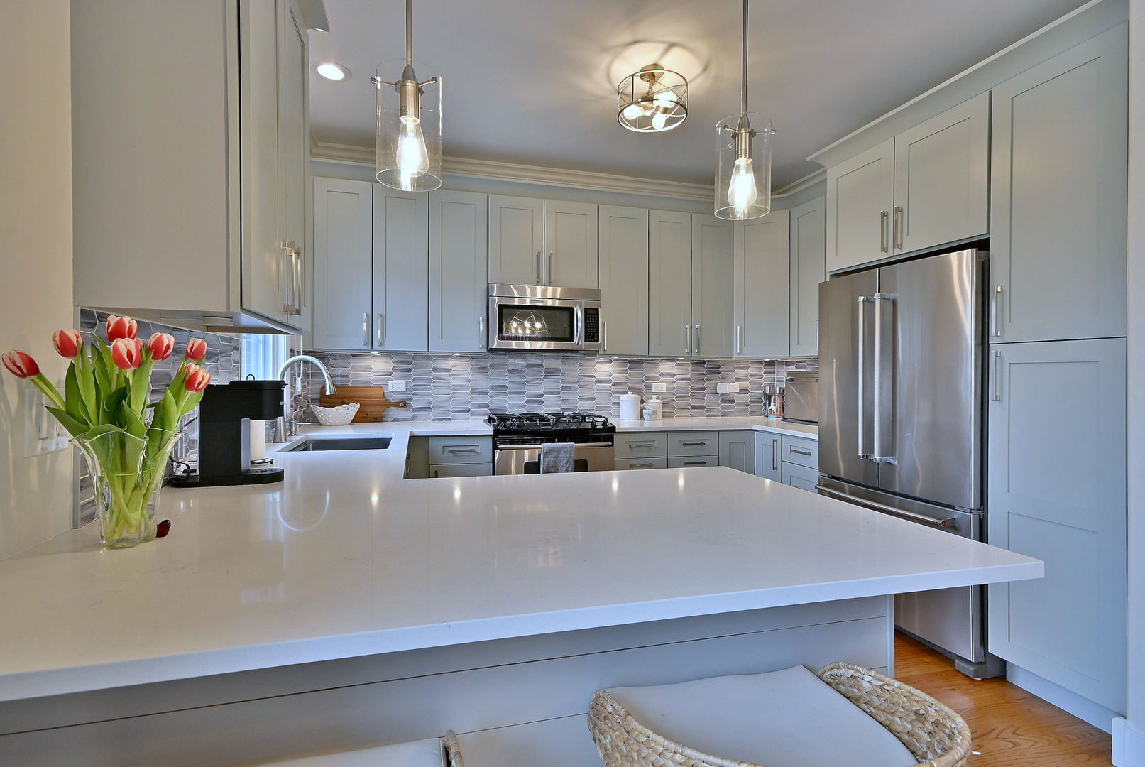 142 W 3rd Street Unit: 142