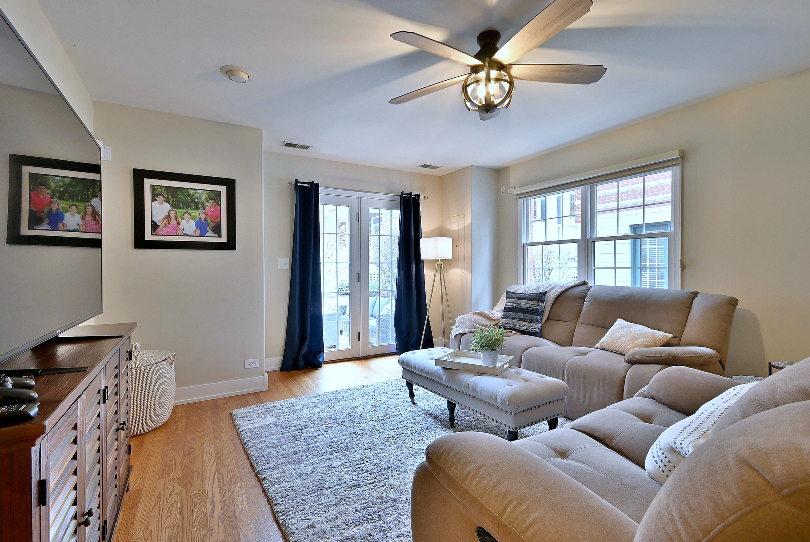 142 W 3rd Street Unit: 142