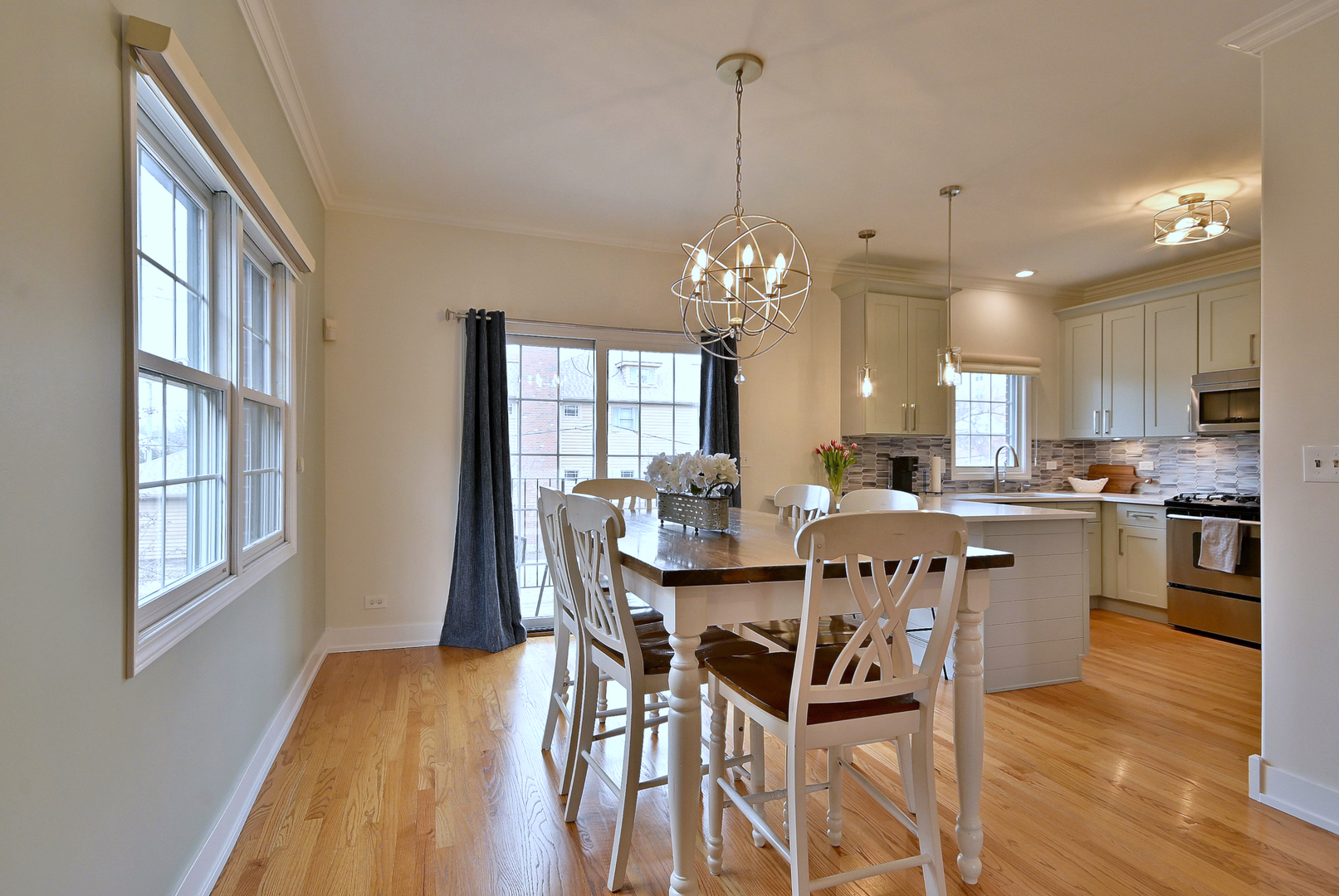 142 W 3rd Street Unit: 142
