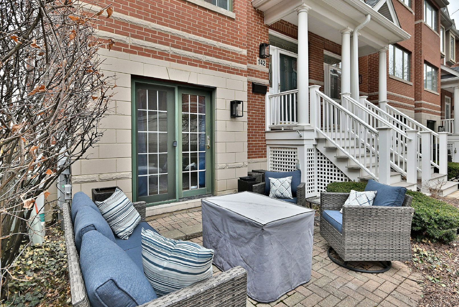 142 W 3rd Street Unit: 142