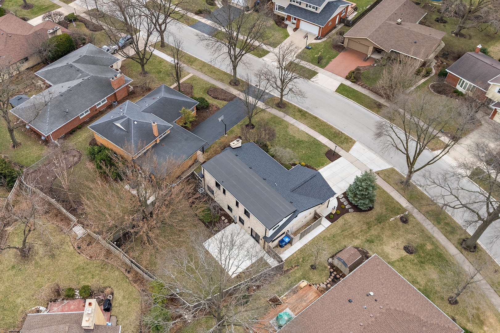 5115 Ellington Avenue