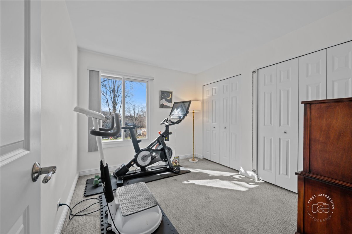 1060 Cliff View Lane