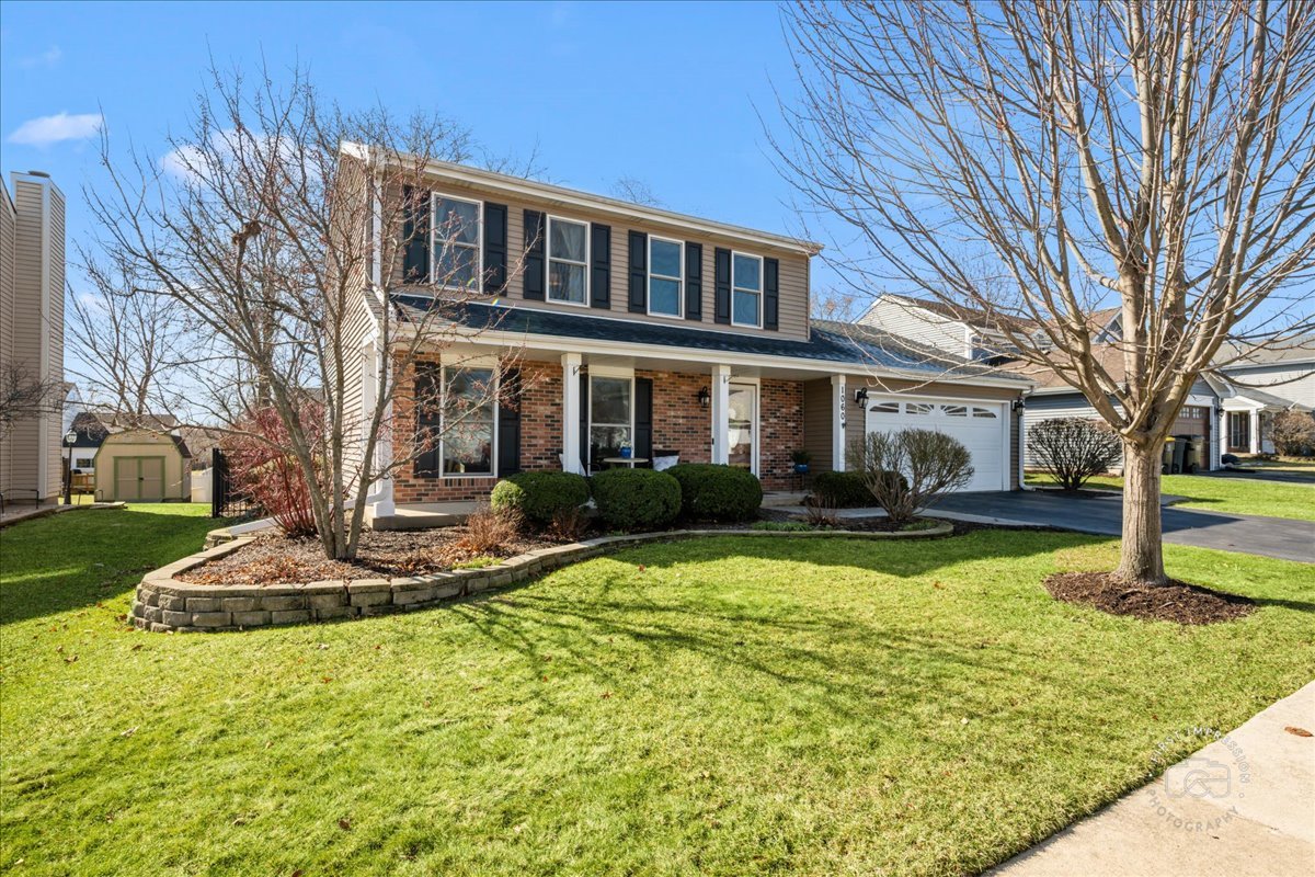1060 Cliff View Lane