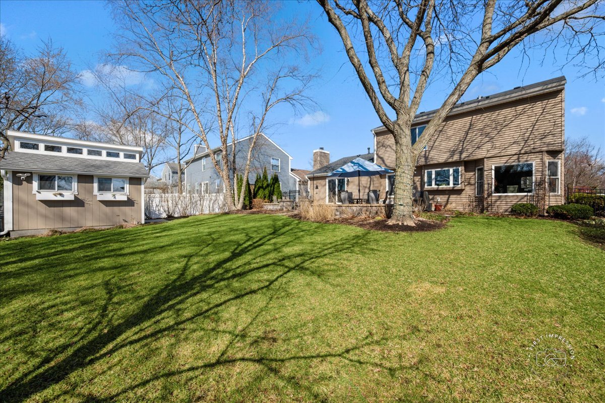 1060 Cliff View Lane
