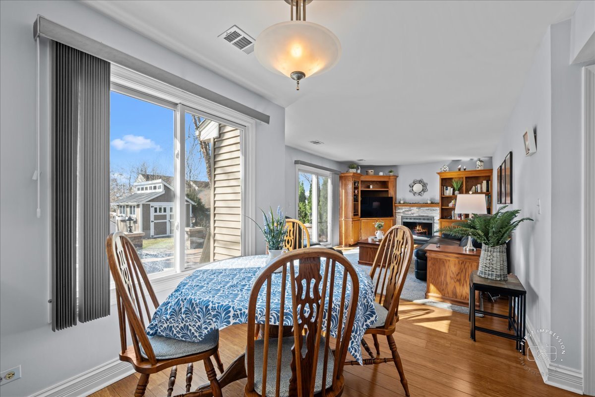 1060 Cliff View Lane