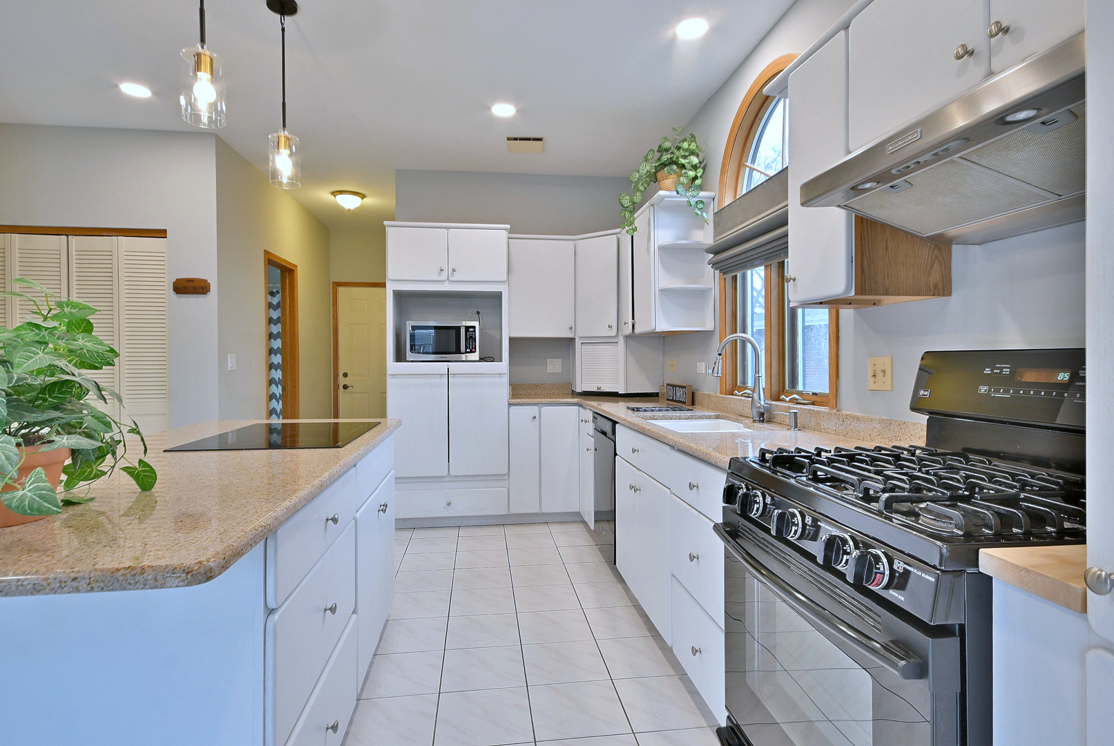 244 S Linden Avenue