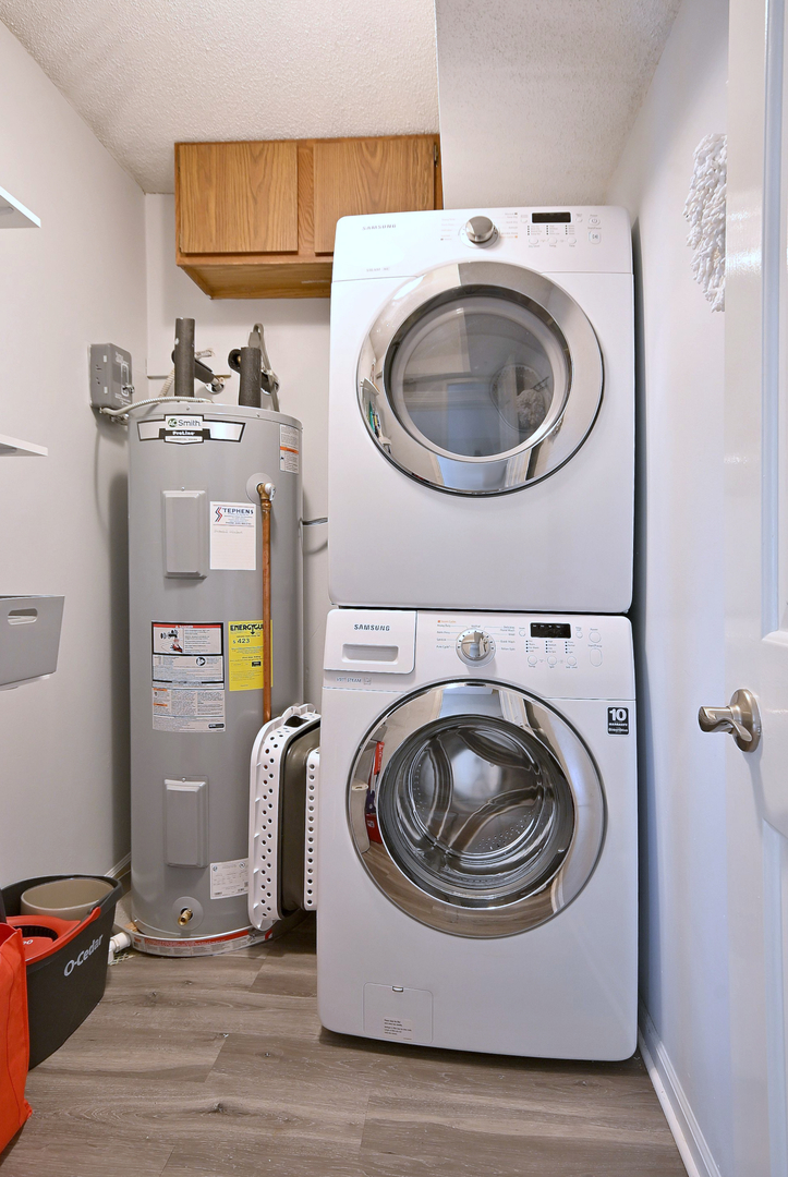 2 ATRIUM Way Unit: 606