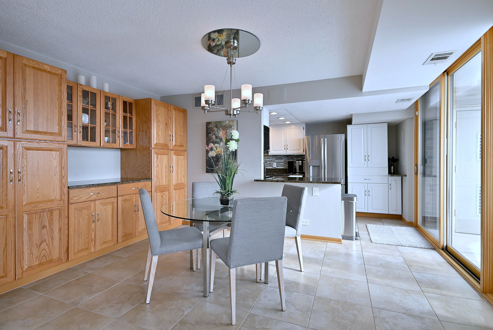 2 ATRIUM Way Unit: 606