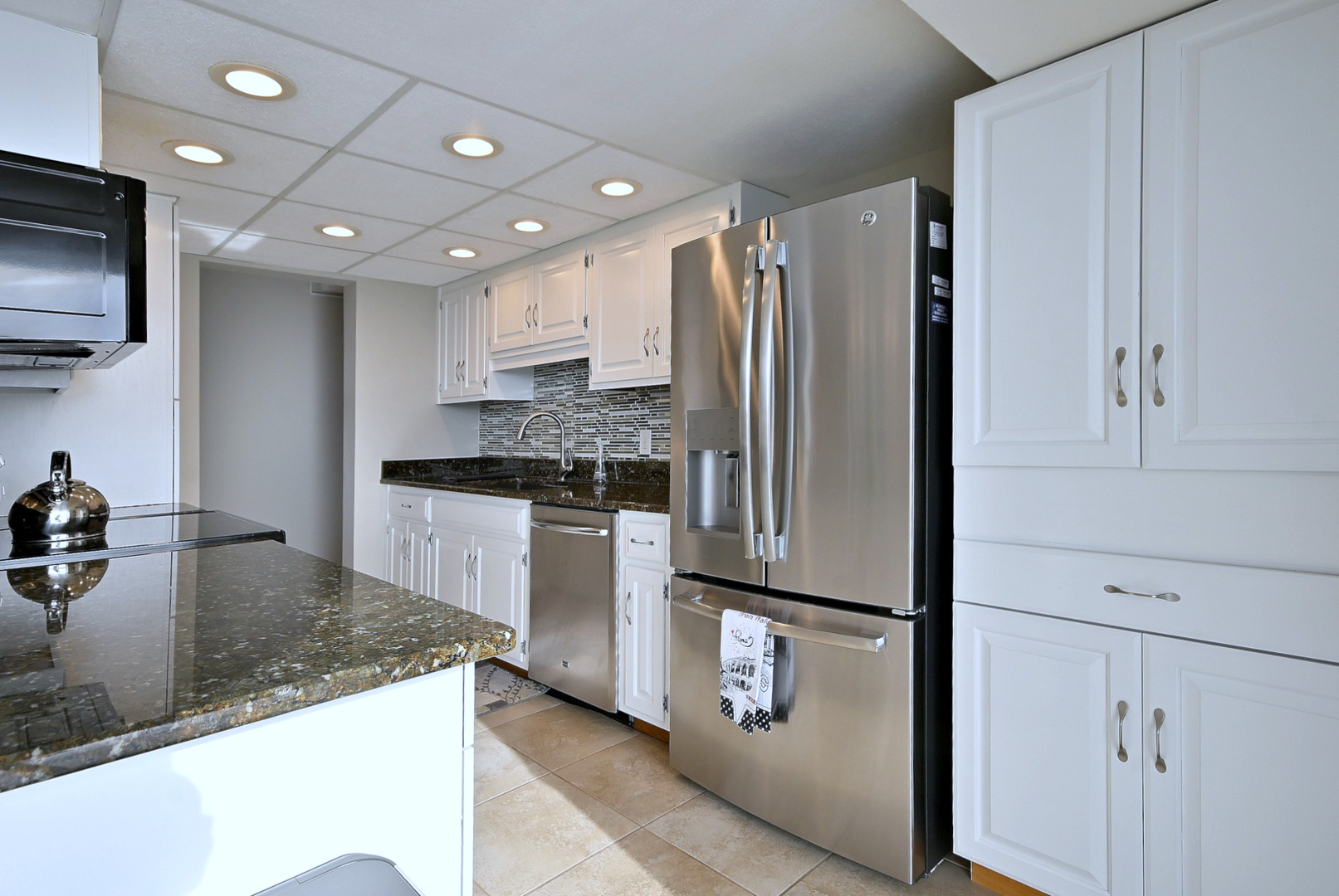 2 ATRIUM Way Unit: 606