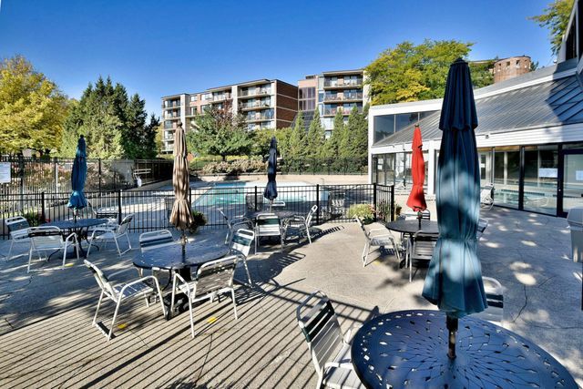 2 ATRIUM Way Unit: 606