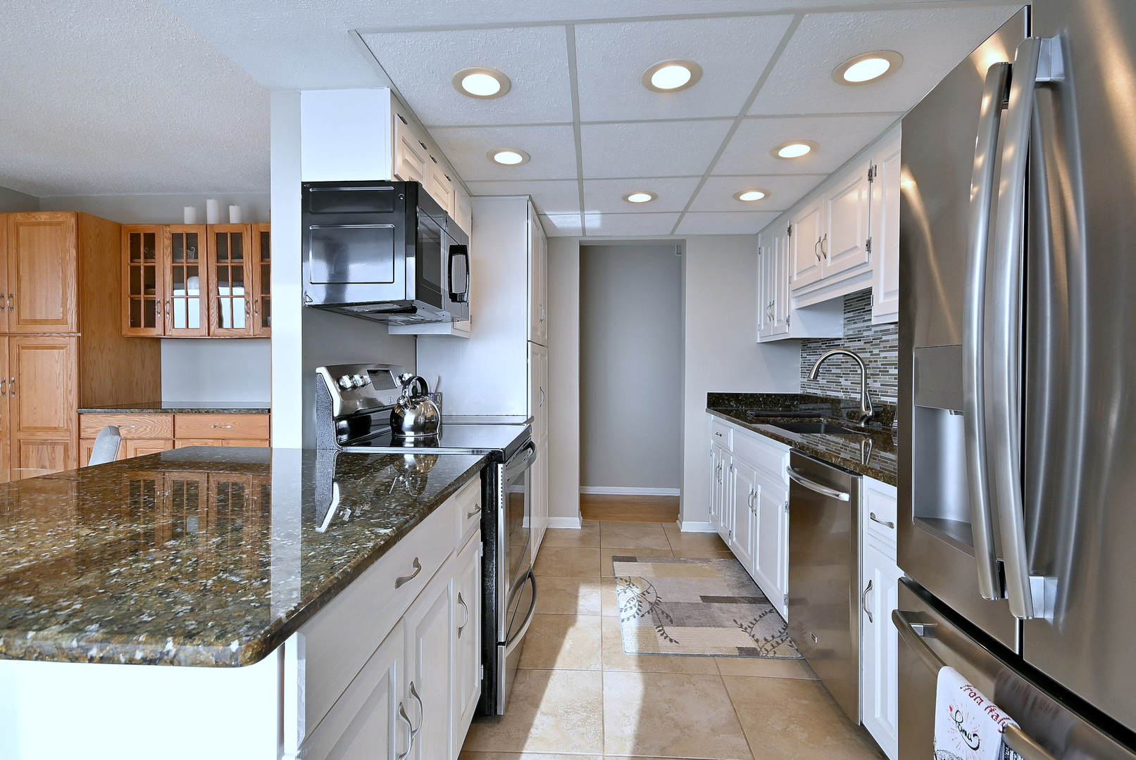 2 ATRIUM Way Unit: 606