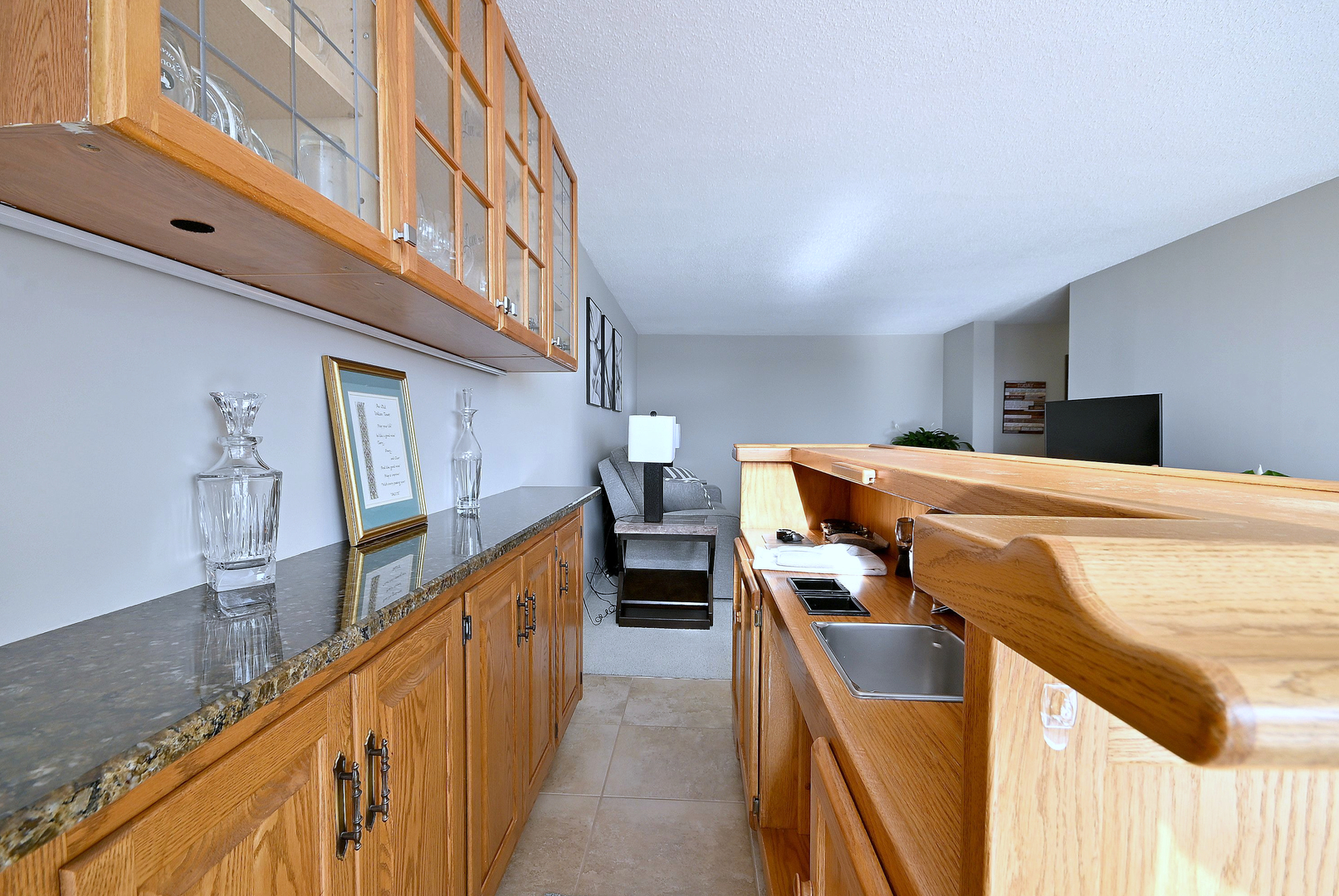 2 ATRIUM Way Unit: 606