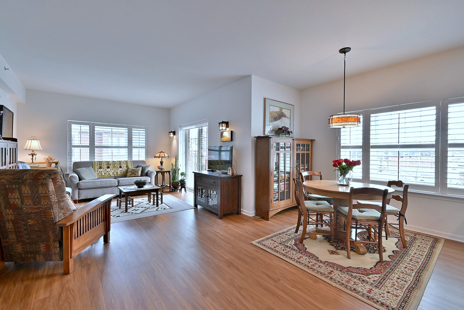 210 N Addison Avenue Unit: 301