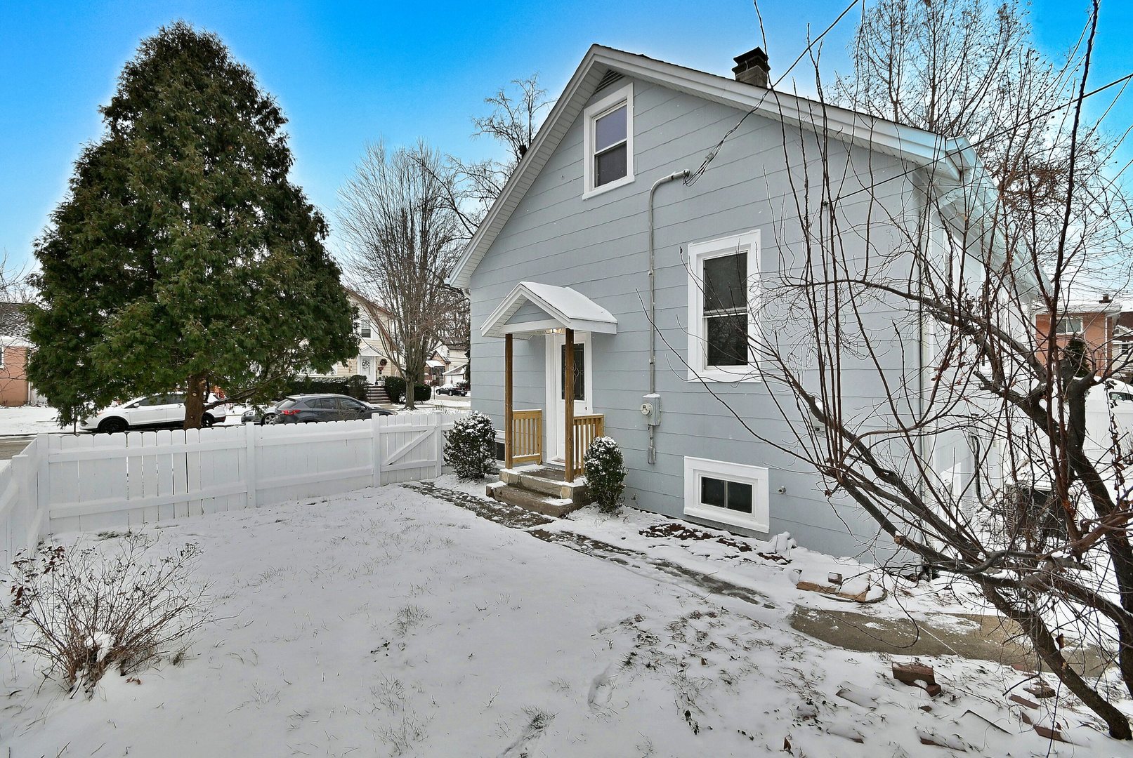 9016 Southview Avenue
