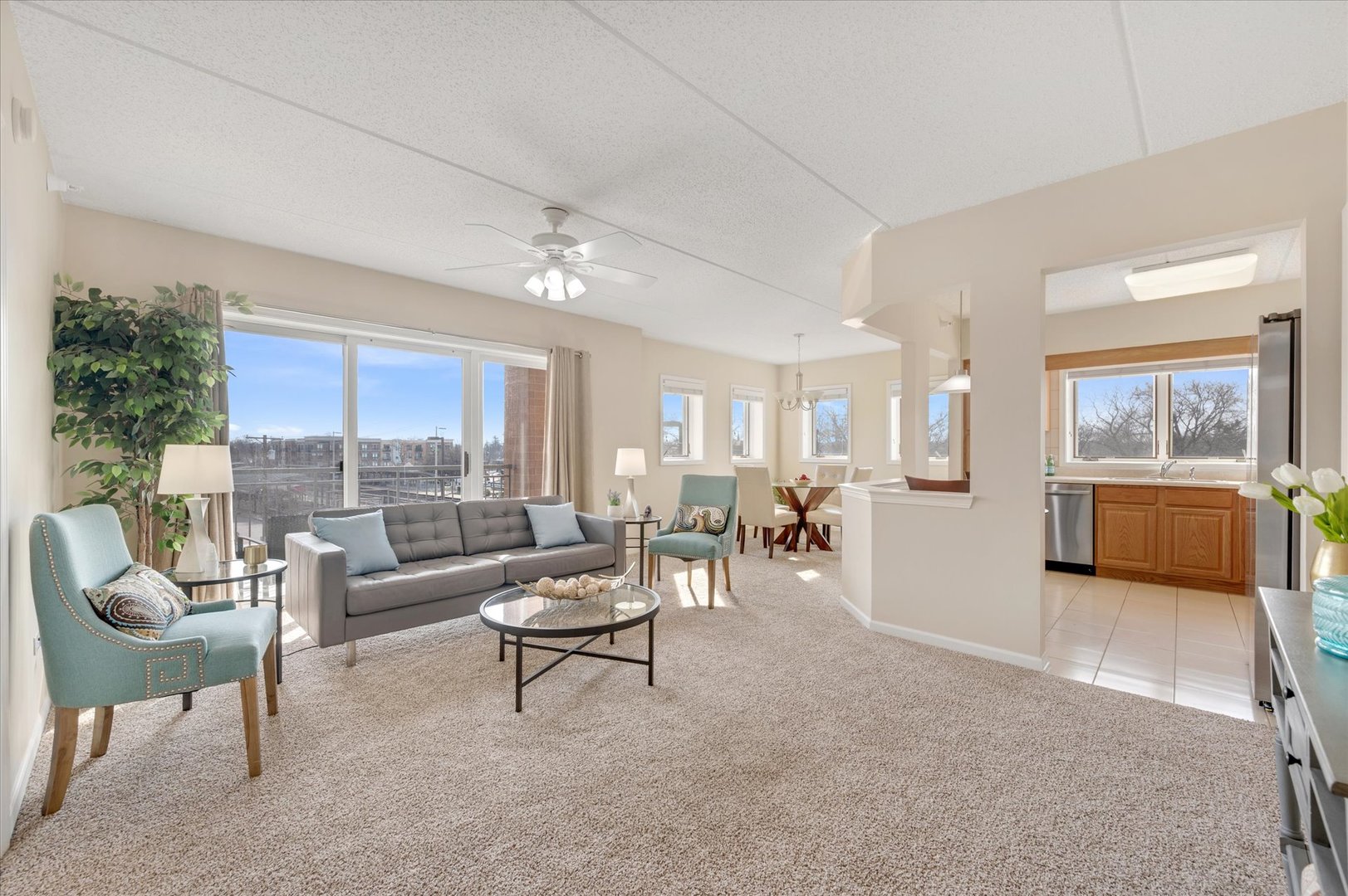 1 S Lincoln Avenue Unit: 311
