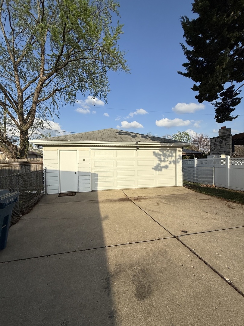 695 N Indiana Street