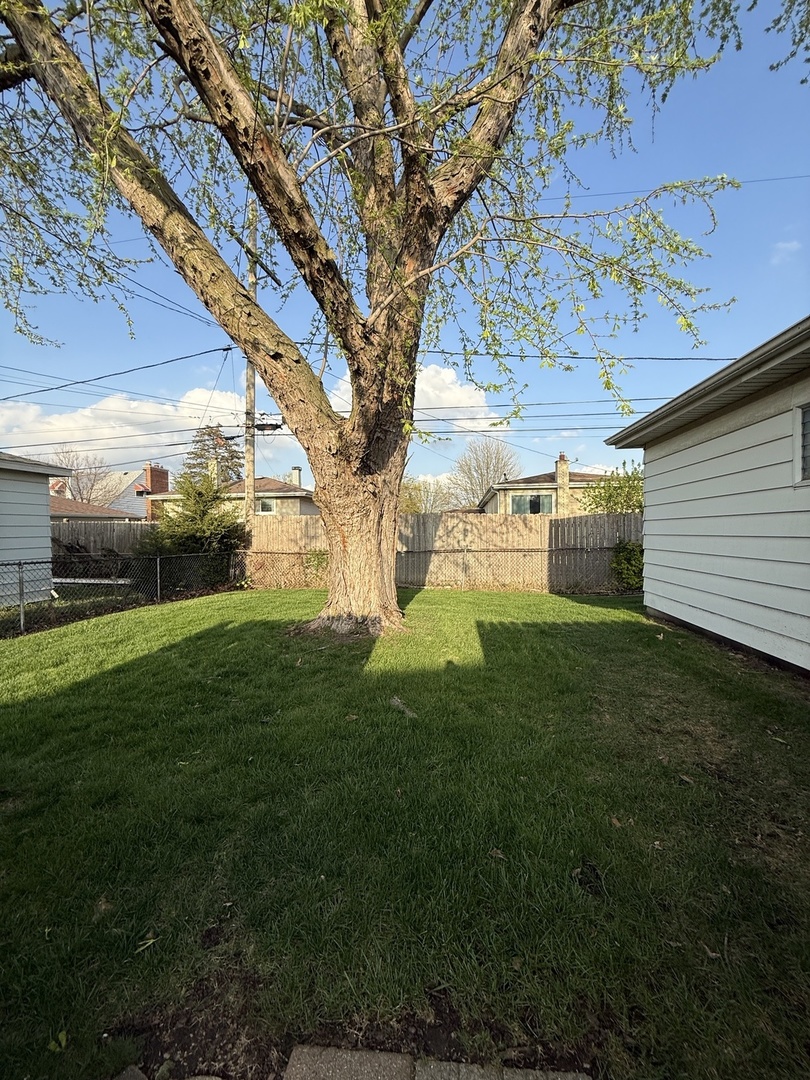 695 N Indiana Street