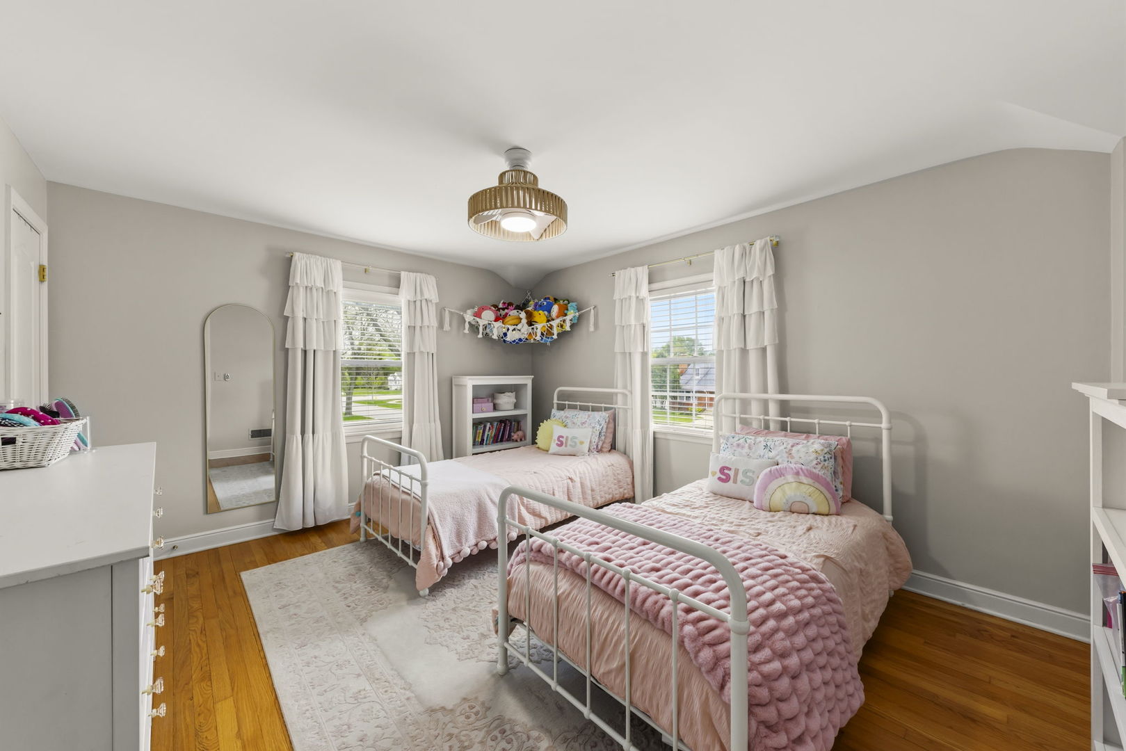 260 Chesterfield Avenue