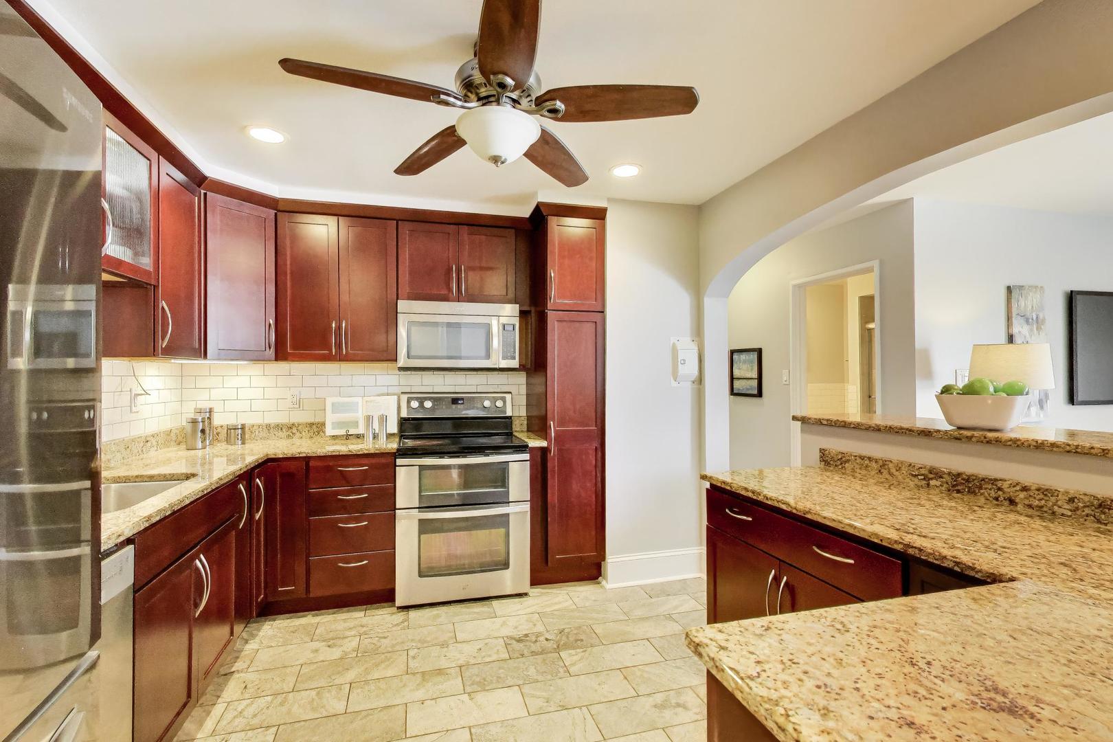 3913 Saratoga Avenue Unit: G301