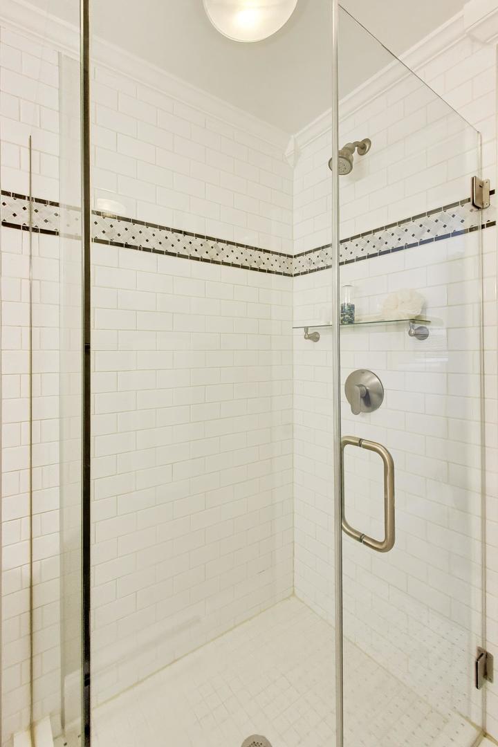 3913 Saratoga Avenue Unit: G301