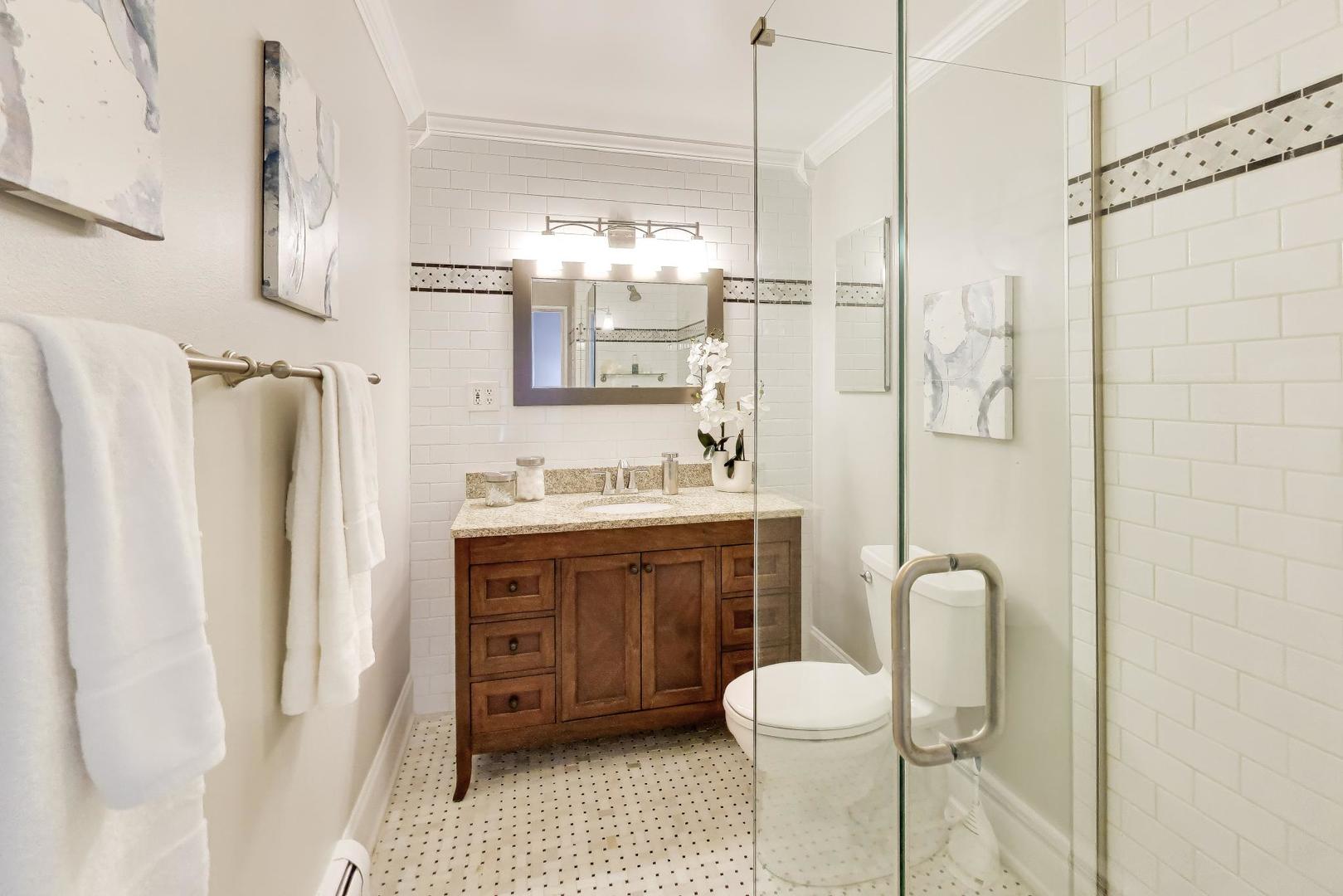 3913 Saratoga Avenue Unit: G301