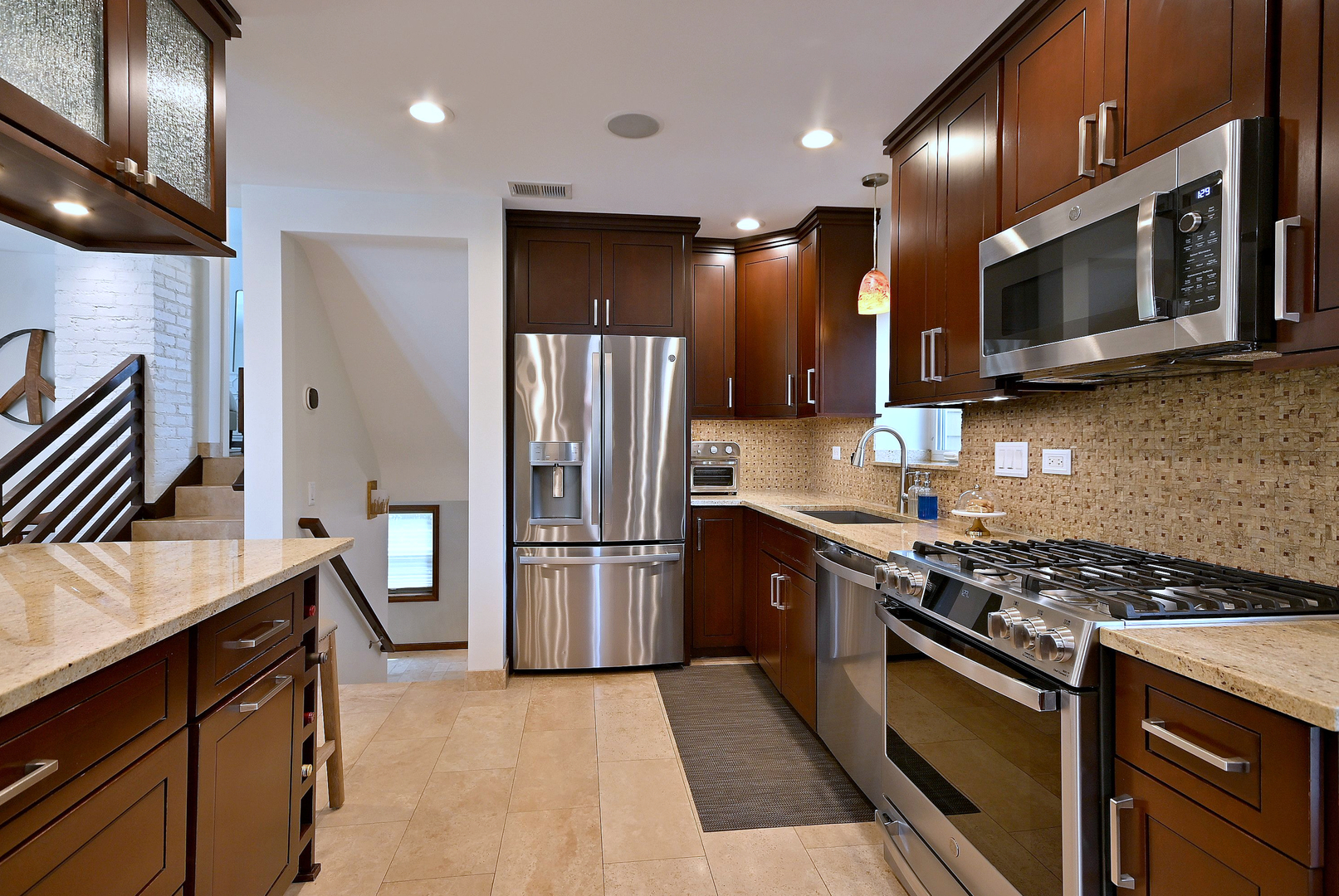 114 S Poplar Avenue